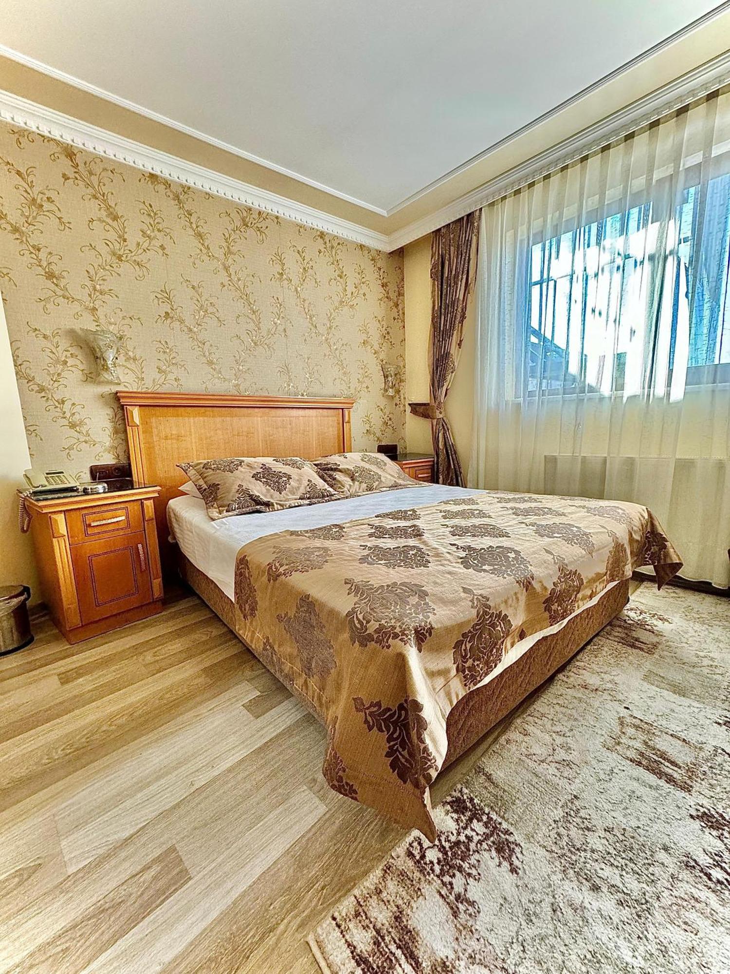 แกรนด์ ปาปิรุส โฮเต็ล Hotel อิสตันบูล ภายนอก รูปภาพ