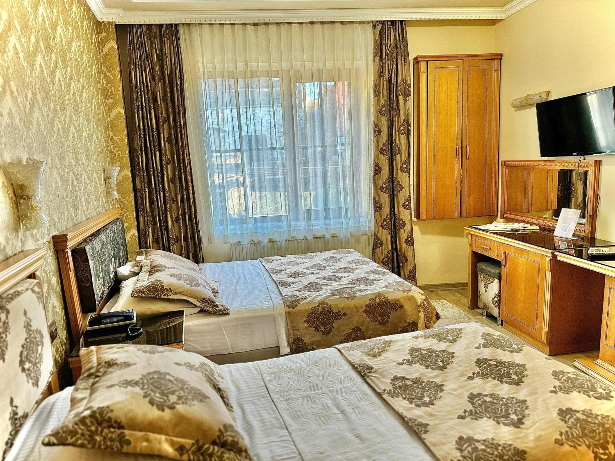 แกรนด์ ปาปิรุส โฮเต็ล Hotel อิสตันบูล ภายนอก รูปภาพ