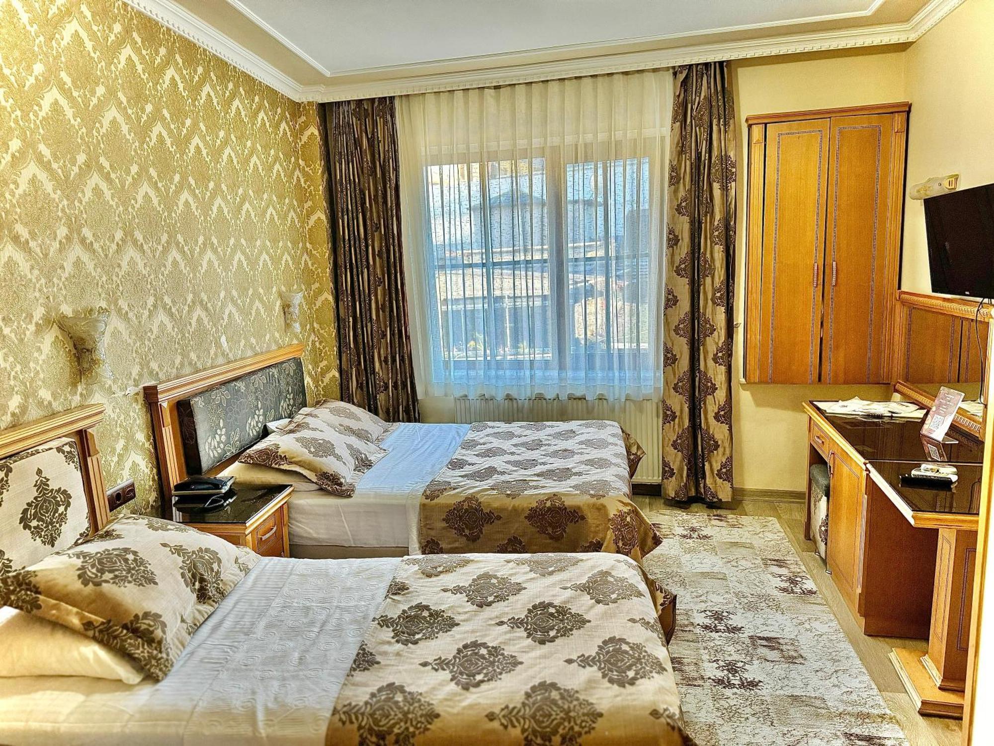 แกรนด์ ปาปิรุส โฮเต็ล Hotel อิสตันบูล ภายนอก รูปภาพ